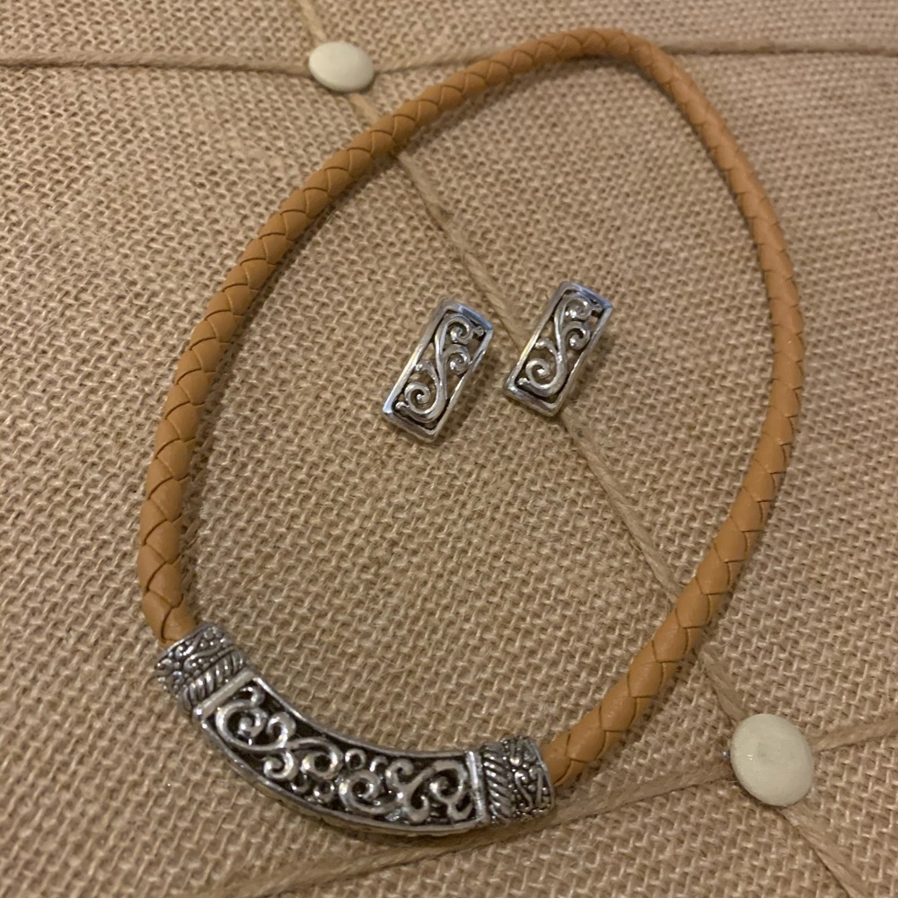 Beautiful faux leather braided silver necklace & earrings set
